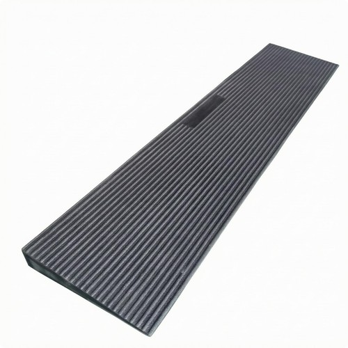 Wedge ramp with grooved